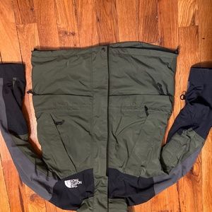 Men’s North Face jacket